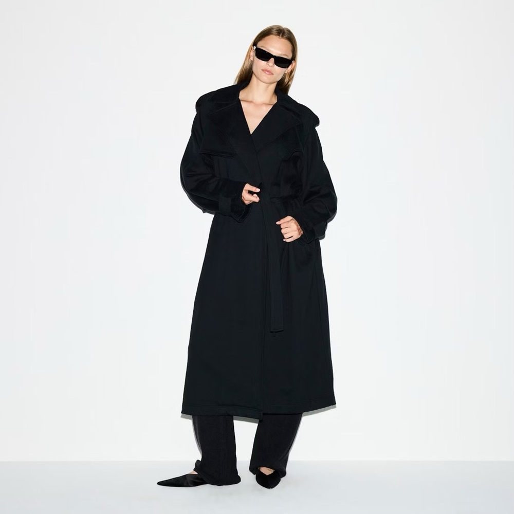 NWT SKIMS Boyfriend Fleece Oversized Trench Coat in Onyx